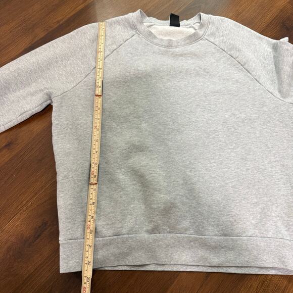 TNA Aritzia Women's Cozy Crewneck Pullover Sweater Loungewear Gray Sz M - Picture 6 of 8